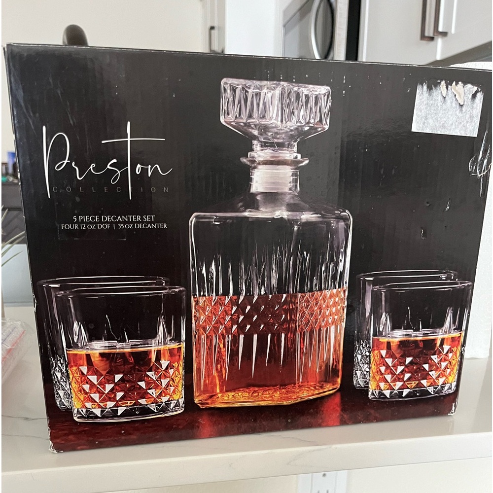 5 Pcs Decanter Whiskey Liquor Set  by Preston Collection New NIB